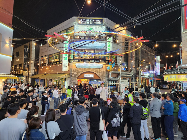 Calle del pollo de Suwon