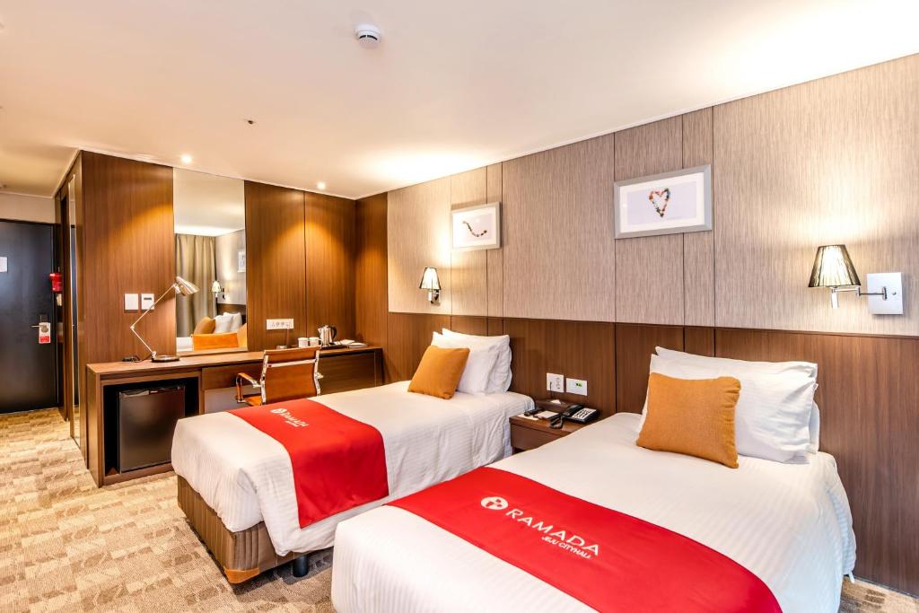Hotel Ramada Jeju City Hall